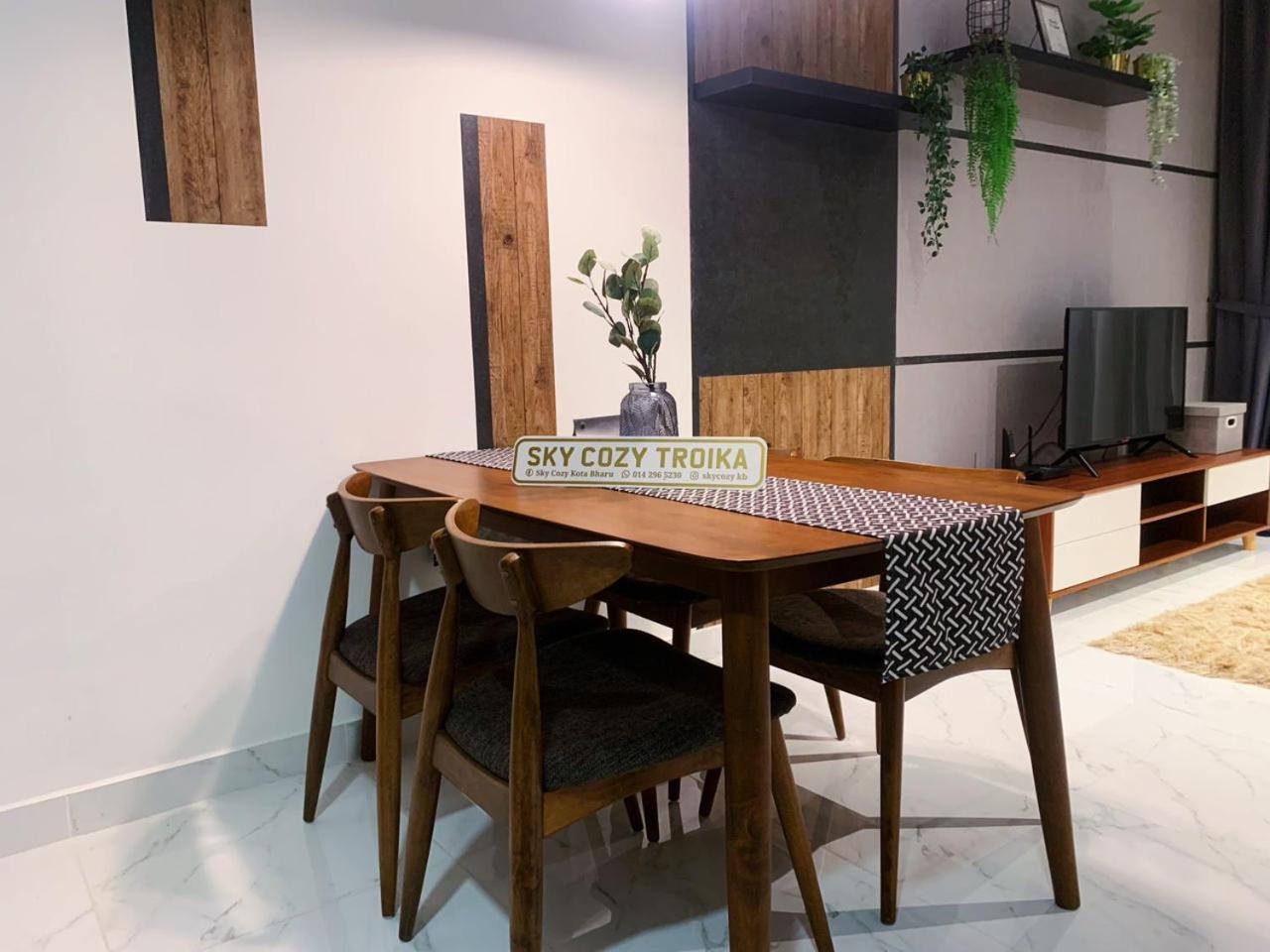 קוטה בארו Sky Cozy Troika Residence, 1 Bedroom 4-6 Pax, 2 Bedrooms 6-8 Pax, Pool Vew, Sky & City View, Free Parking, Pool, Unlimited Wifi & Netflix מראה חיצוני תמונה