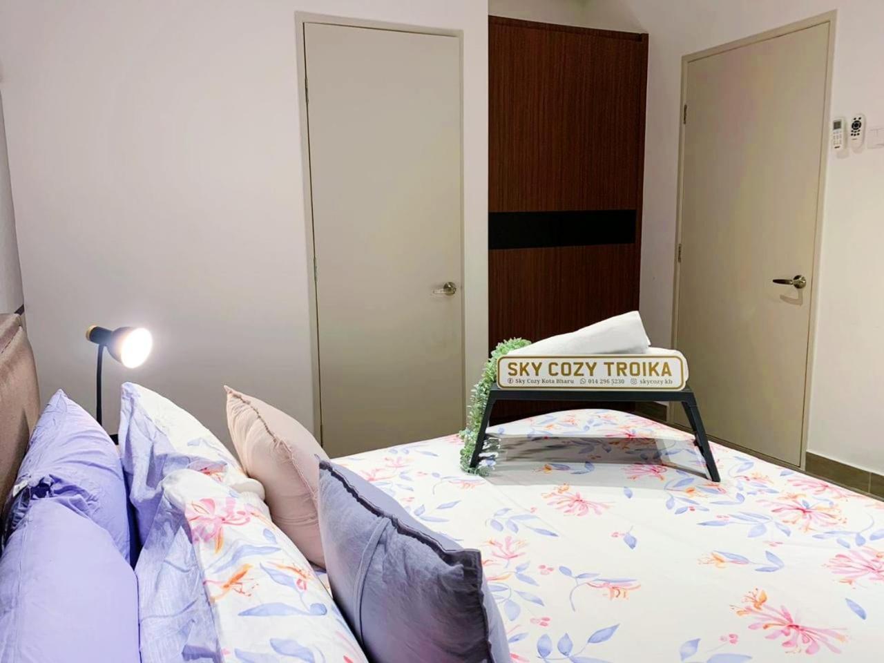 קוטה בארו Sky Cozy Troika Residence, 1 Bedroom 4-6 Pax, 2 Bedrooms 6-8 Pax, Pool Vew, Sky & City View, Free Parking, Pool, Unlimited Wifi & Netflix מראה חיצוני תמונה