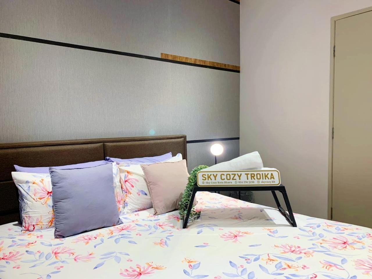 קוטה בארו Sky Cozy Troika Residence, 1 Bedroom 4-6 Pax, 2 Bedrooms 6-8 Pax, Pool Vew, Sky & City View, Free Parking, Pool, Unlimited Wifi & Netflix מראה חיצוני תמונה